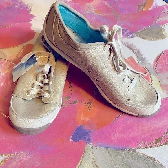 Dr. Scholl's Shoes - 🎉Dr school Nessa casual women’s shoes size 7.5 M